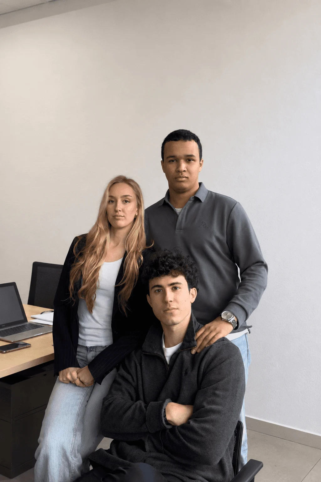 Personas del equipo WTG en su espacio de trabajo